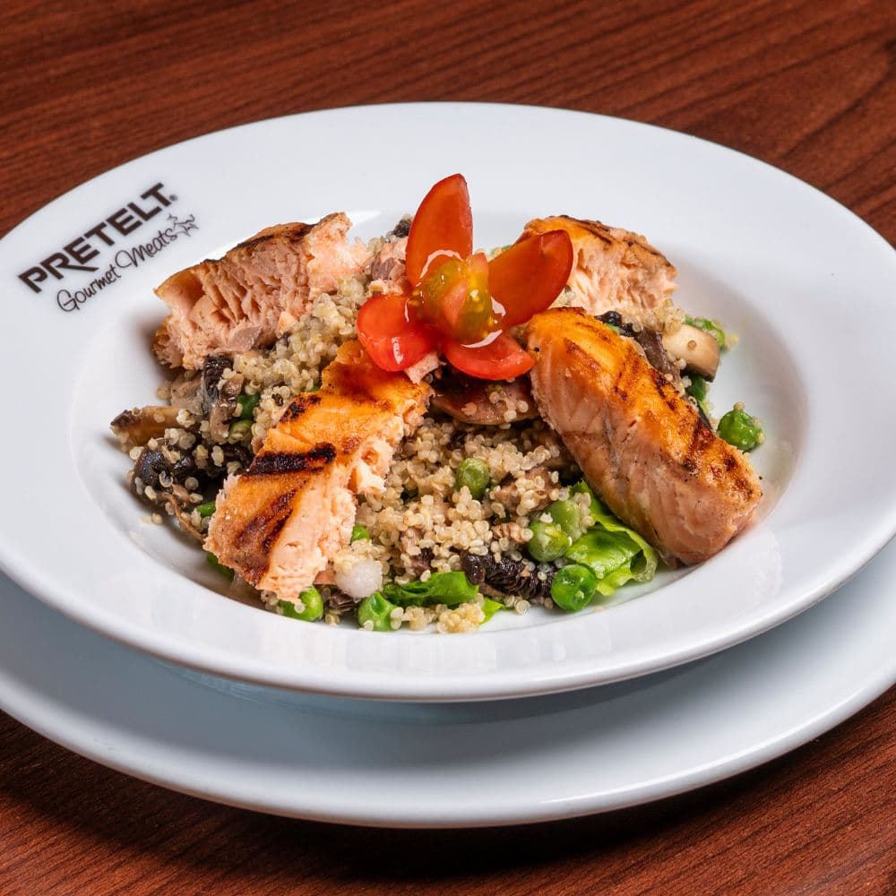ensalada de quinoa con salmon