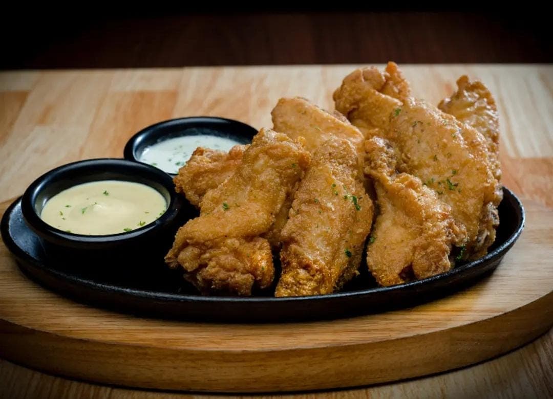 chicken wings fritas